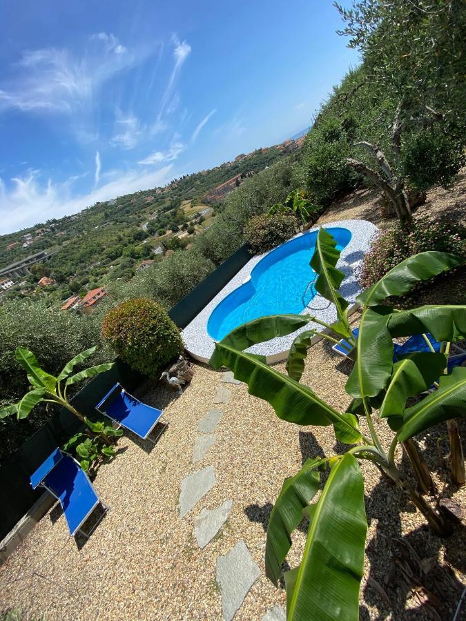 Residenza Costarossa Apartment Imperia Exterior foto